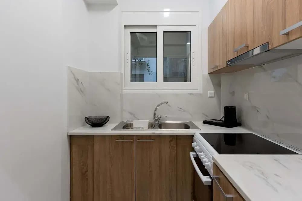Phaedrus Living Kolonaki Maple Residence - photo 10