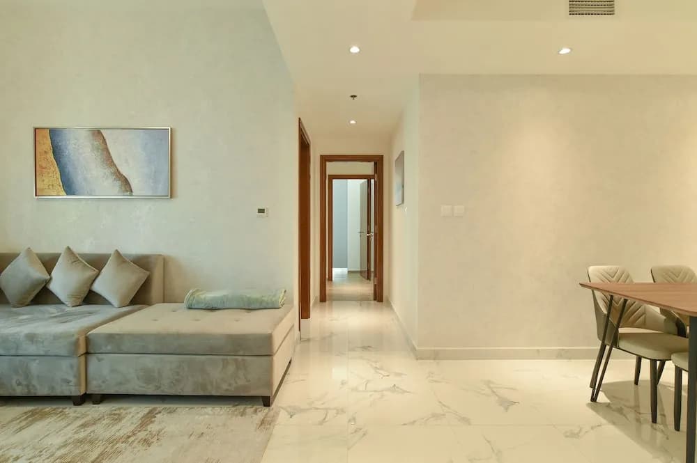 Dubai Canal View 1 BR Premium Apartment - AMN - photo 3