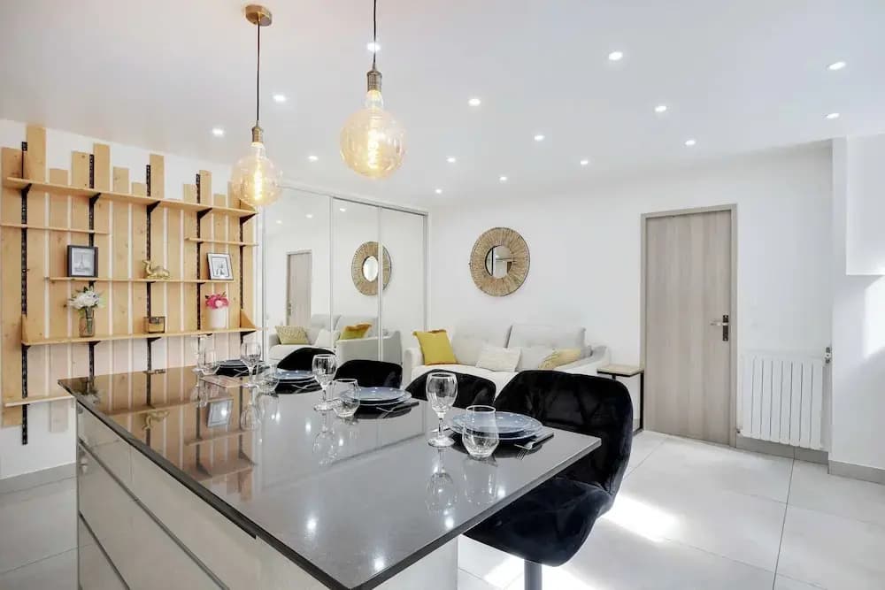 Appartement in the Heart of Paris Canal de L'ourq/crimee - photo 1