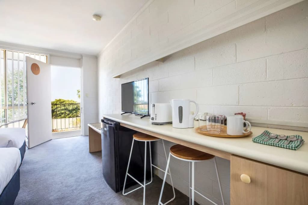 The Mulgrave Motel - photo 3