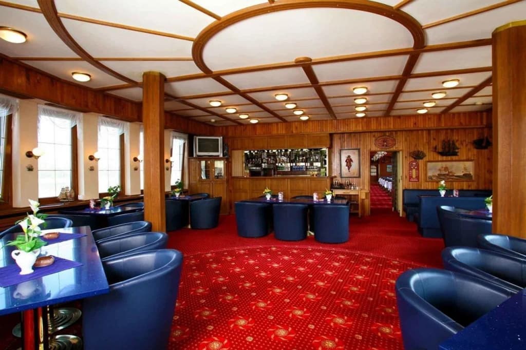 Botel Albatros - photo 10
