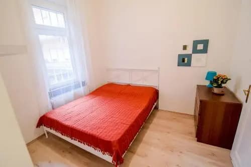 B32 Gellért Apartment - photo 5