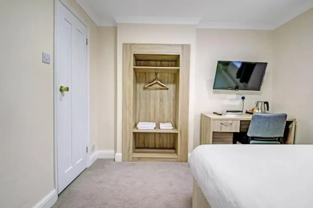 OYO London 24 Sussex - photo 35