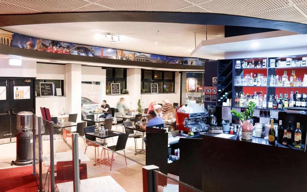 Airport Hotel Sydney - photo 23