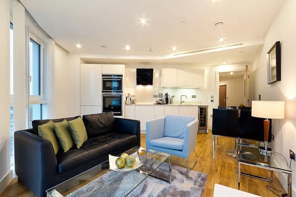 Altitude E1 Apartments - photo 2