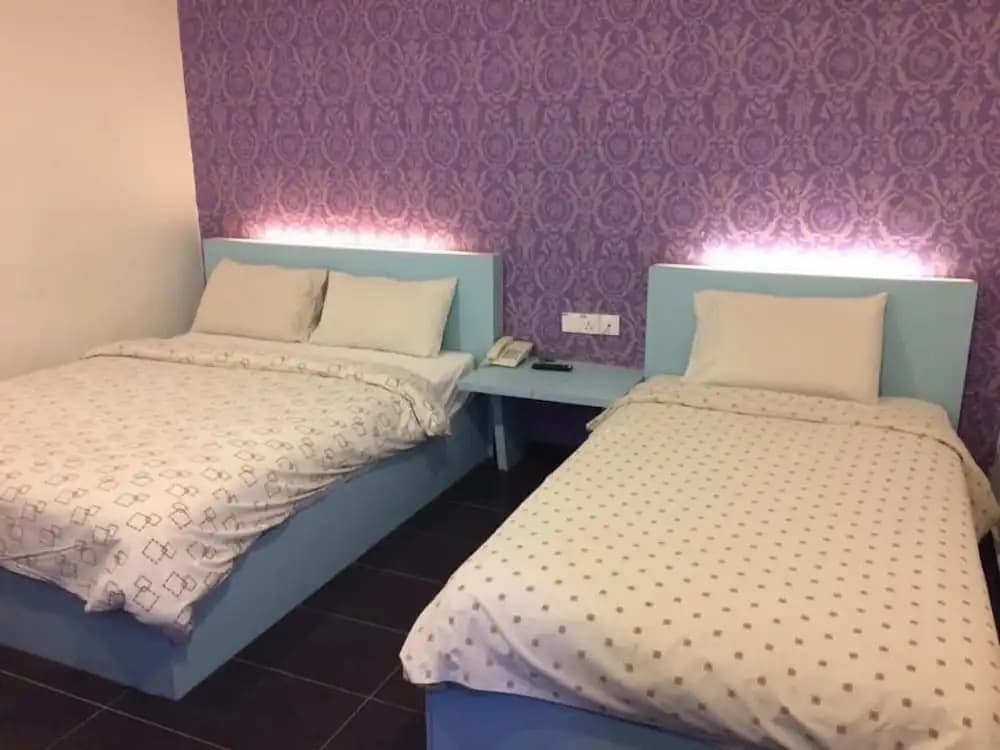 Kozi Hotel - Bukit Indah - photo 5