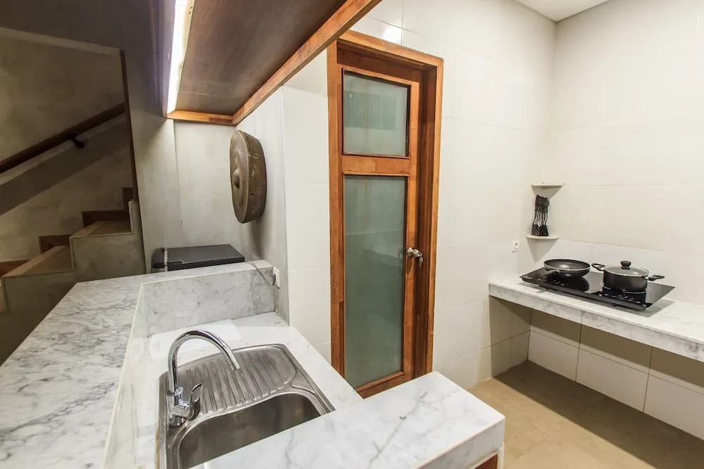 Kuta Legian Villa - photo 28