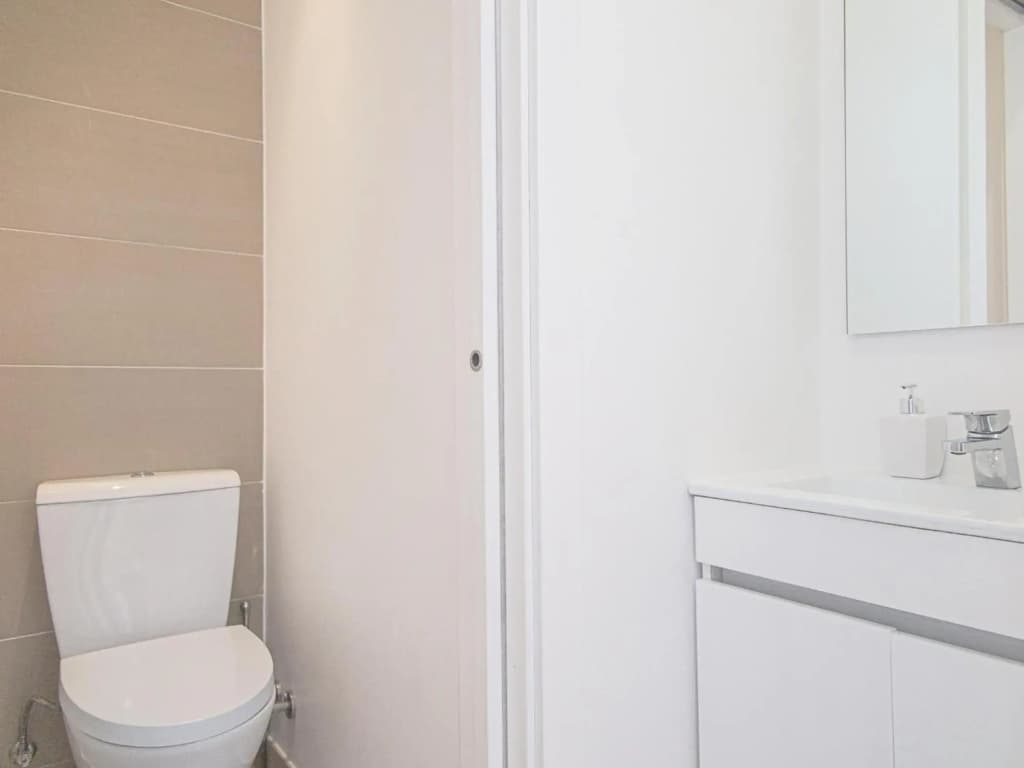 Baixa chiado 2 bedroom duplex apt with elevator - photo 6