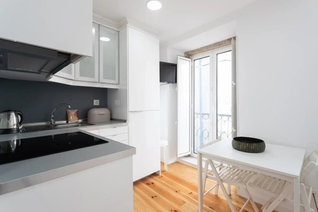 FLH Mouraria Charming Flat II - photo 8