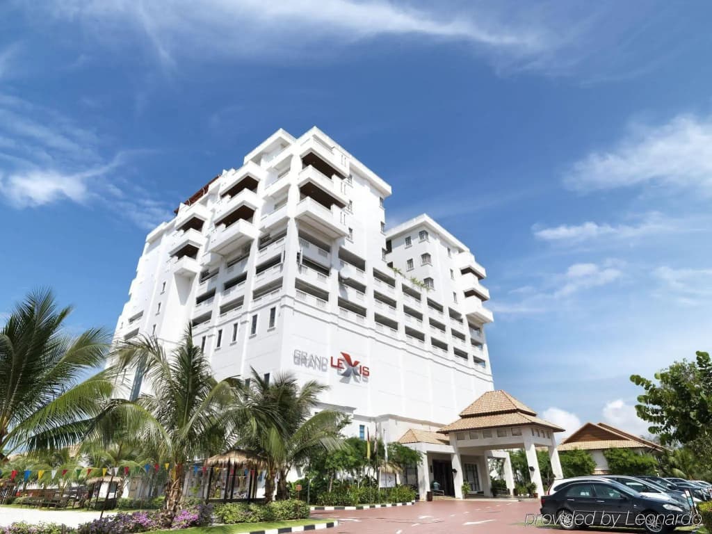 Grand Lexis Port Dickson - photo 1