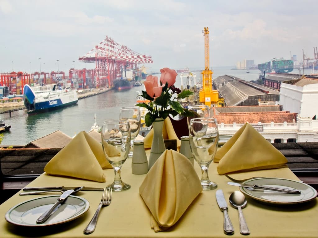 Grand Oriental Hotel - photo 7