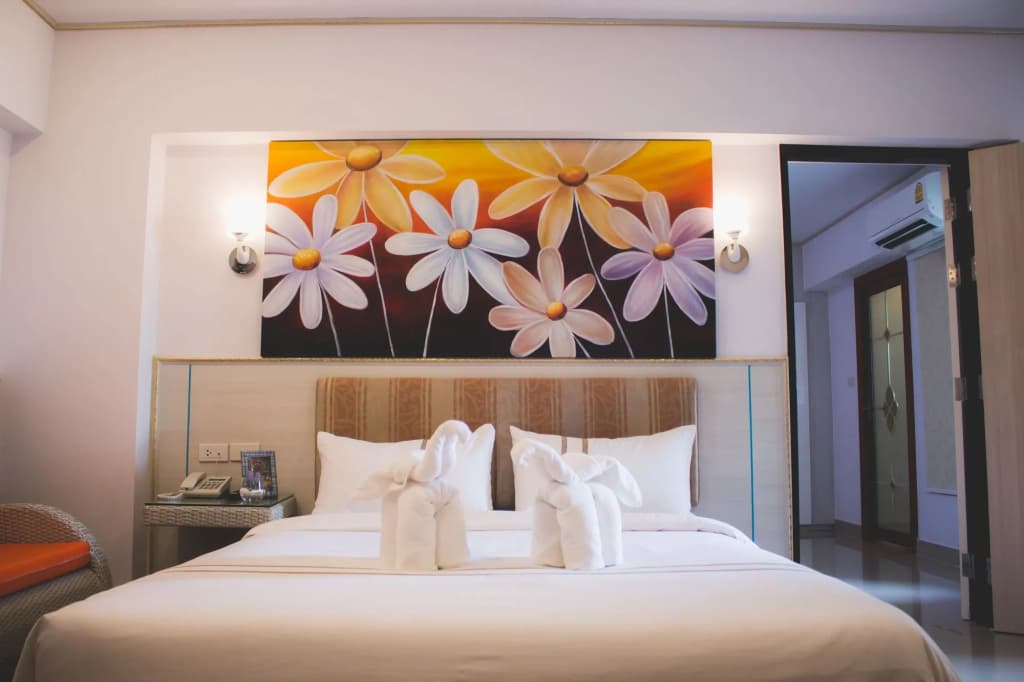 Maverick Ratchada Hotel - photo 3