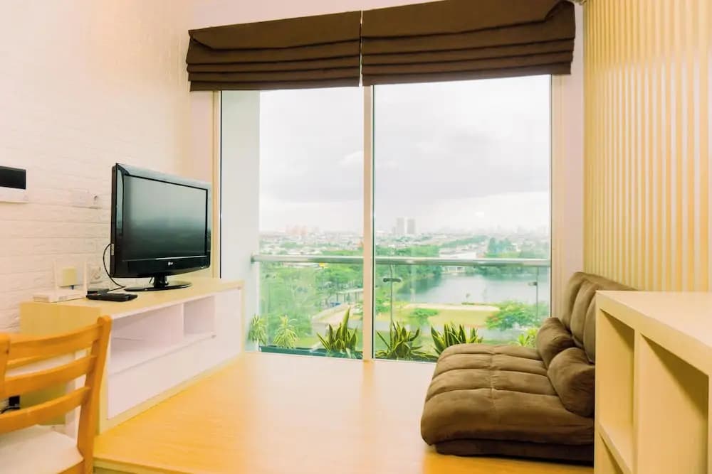 Comfortable And Modern Look 1Br At Citralake Suites Apartment - photo 6