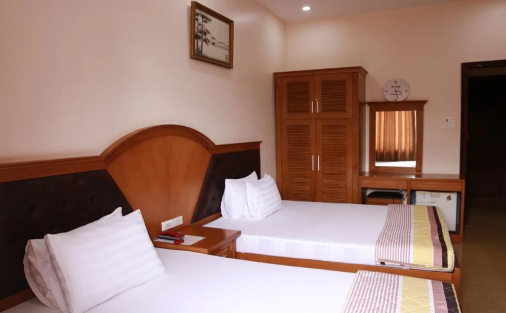 Van Nam Hotel - photo 7