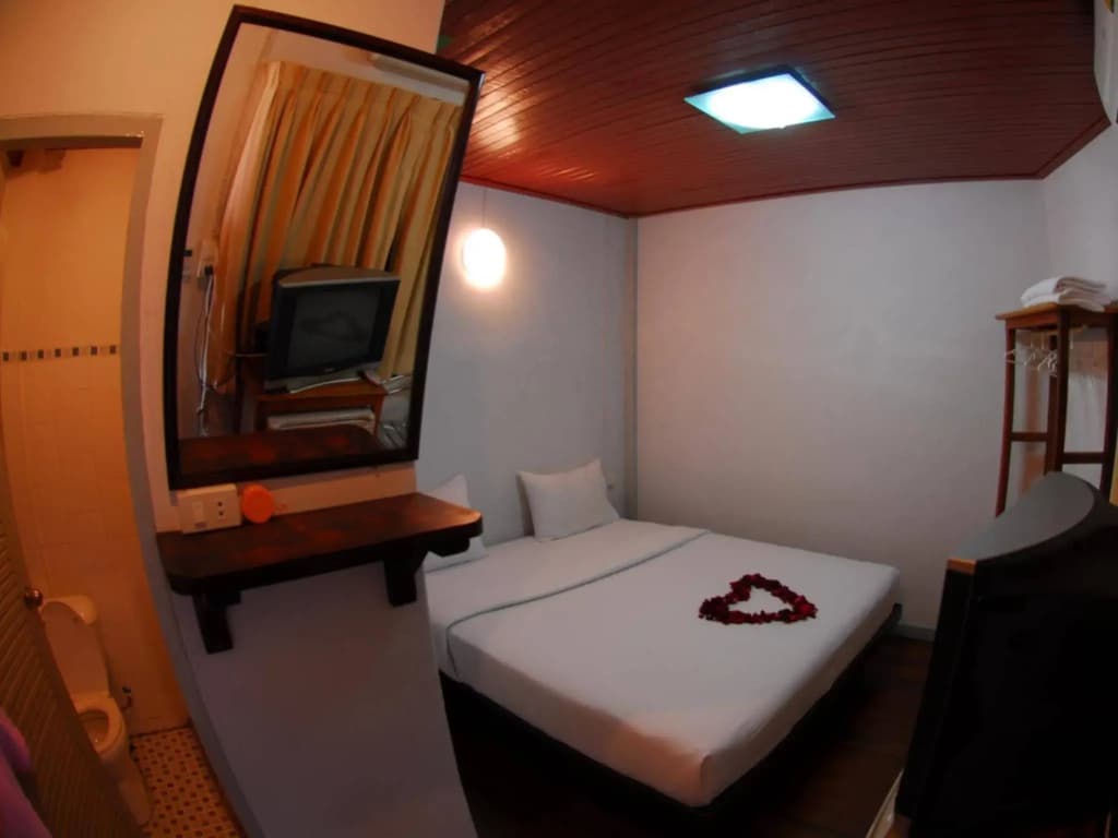 Relax Guesthouse - photo 4