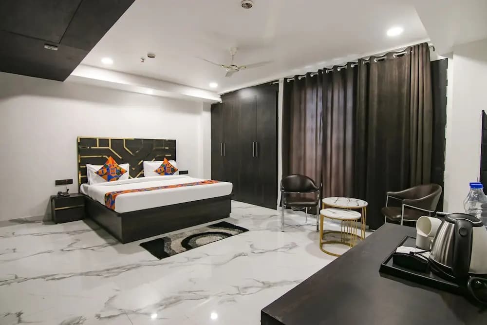 FabHotel Sky Suites Karkardooma - photo 5