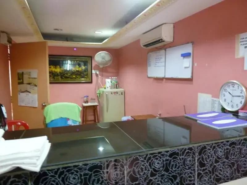 Batu Caves Hotel - photo 2