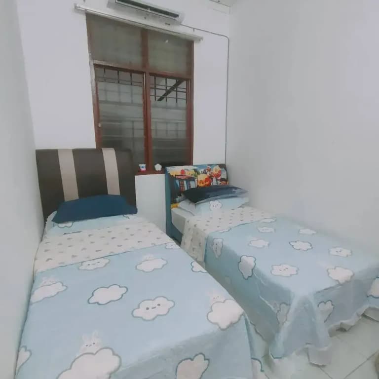 Taman Tinah Homestay - photo 8