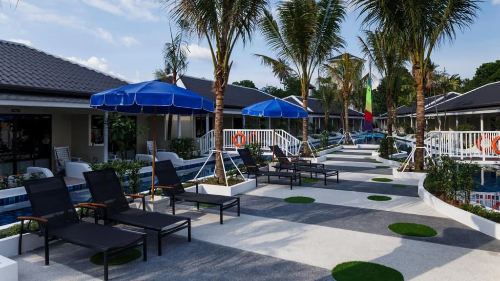 Tuana Hotels Brook Pool Access - photo 16