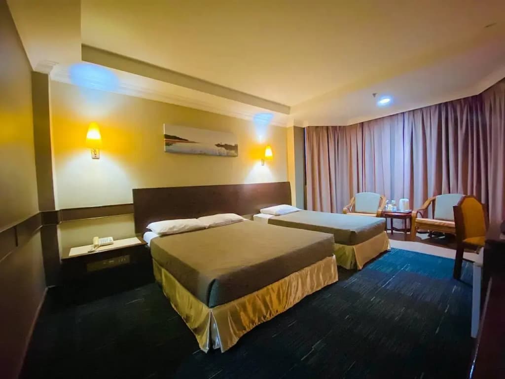 Hotel Grand Crystal - photo 5