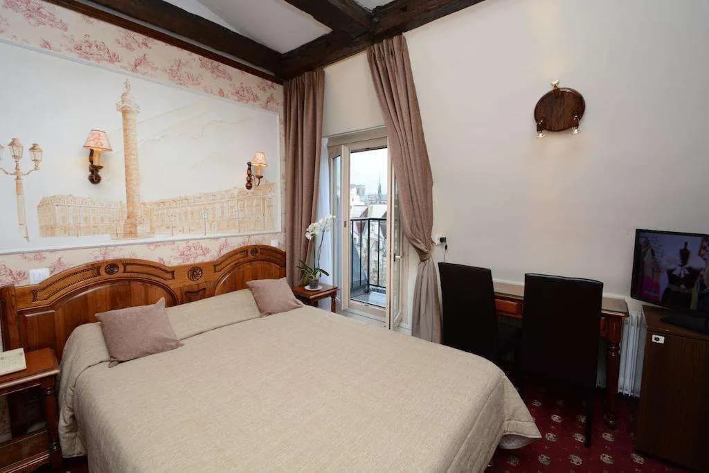 Familia Hotel - photo 2