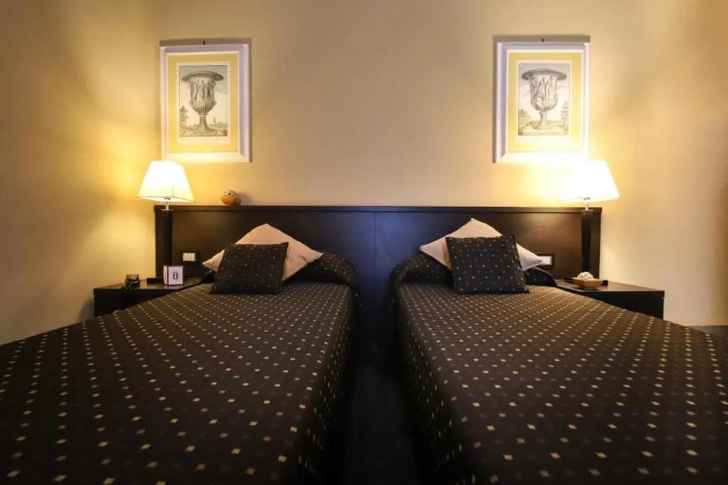 Hotel Latinum - photo 19