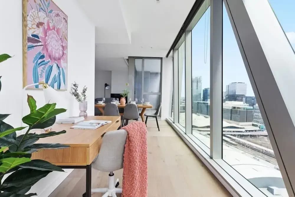 A Stylish 3BR Apt With Harbour Views, Free Parking - photo 6