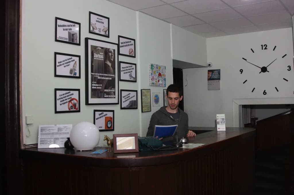 Zorbas Hotel - Hostel - photo 20