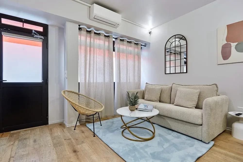 Charming Duplex 1 Bedroom Center of Paris - photo 2