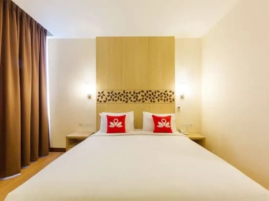 ZenRooms Kuta Tuban Suites - photo 2