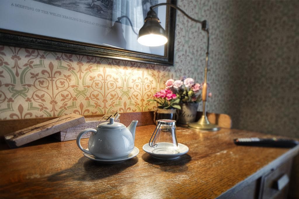 Colony Hotel - photo 24