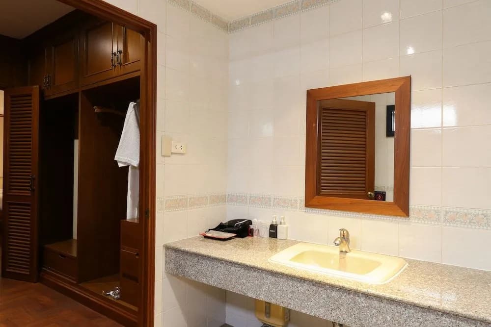 RoomQuest Thonglor - photo 10