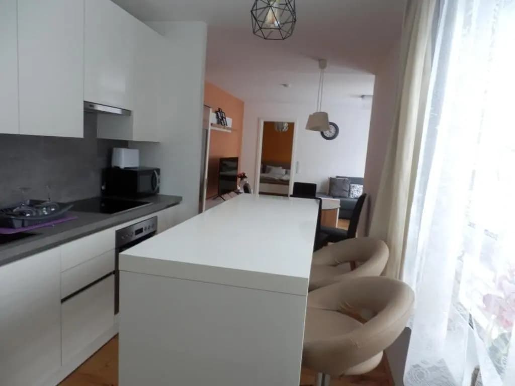 Spacious, Modern 1-bdrm Apt near VIC & Austria Ctr - photo 19