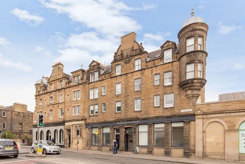 Silver Lining Charming Meadowbank Flat - main photo