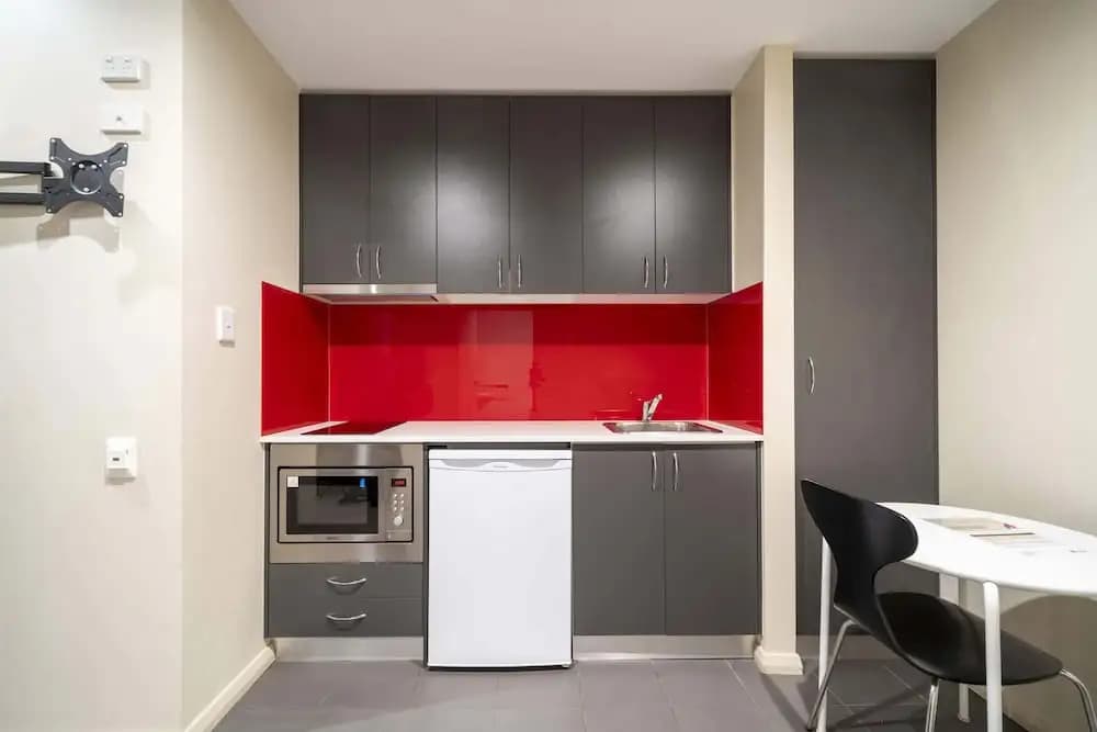 Dayman Apartments - photo 19
