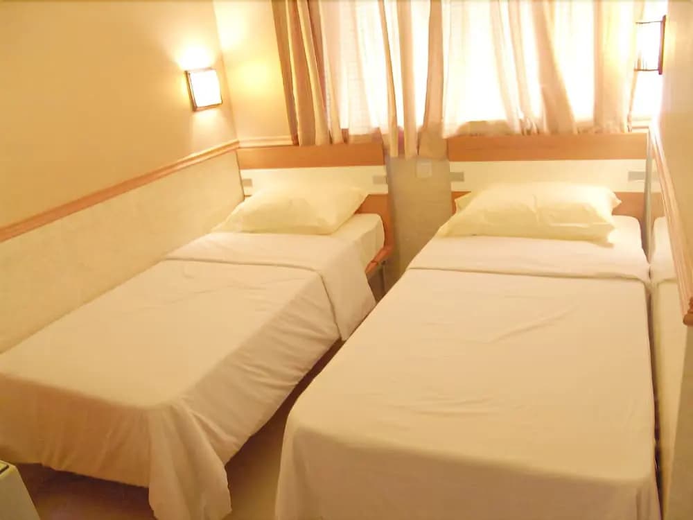 Rent-a-Room Hong Kong - photo 3