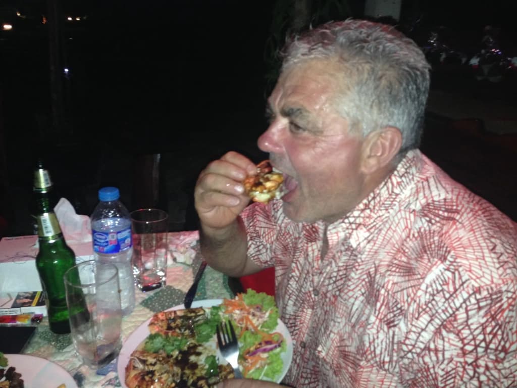 The Lazy Bar And Guesthouse - photo 9
