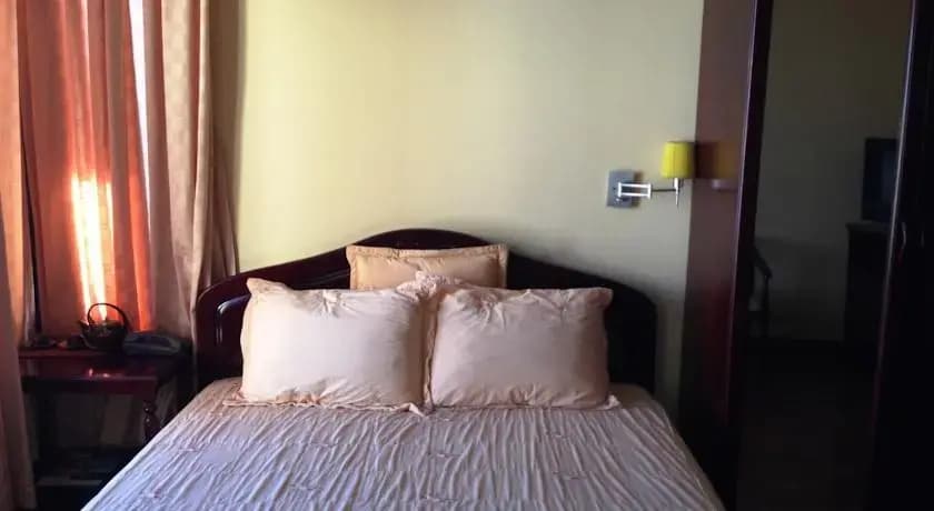 At Three King Hotel - photo 7