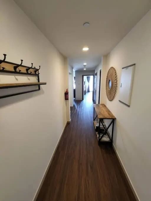 Cozy 1BR in Iconic Tower - photo 14