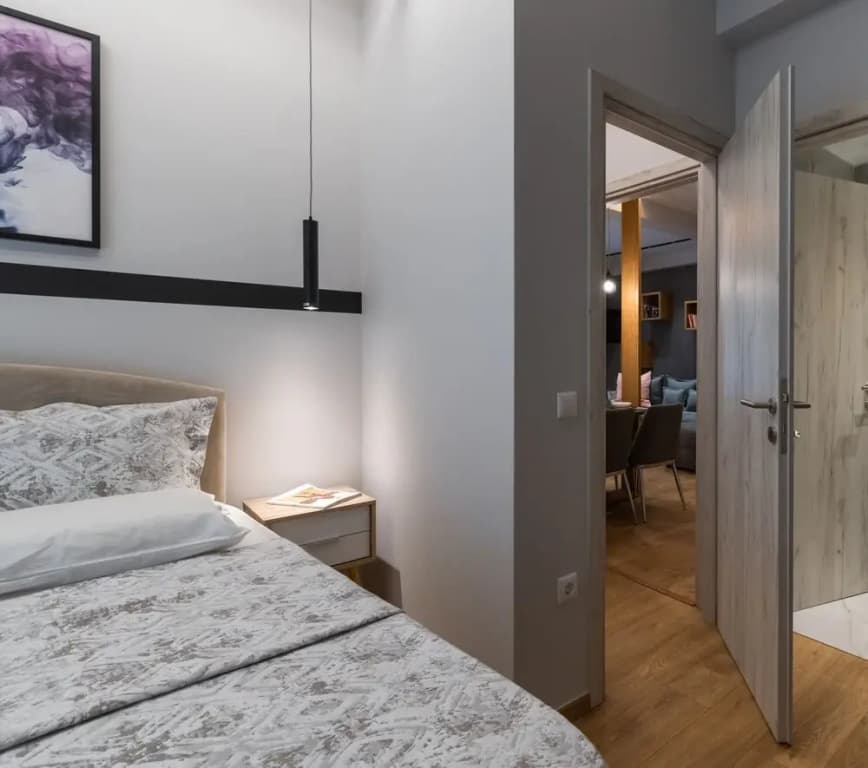 101m² Renovated Apartment in Koukaki - photo 5