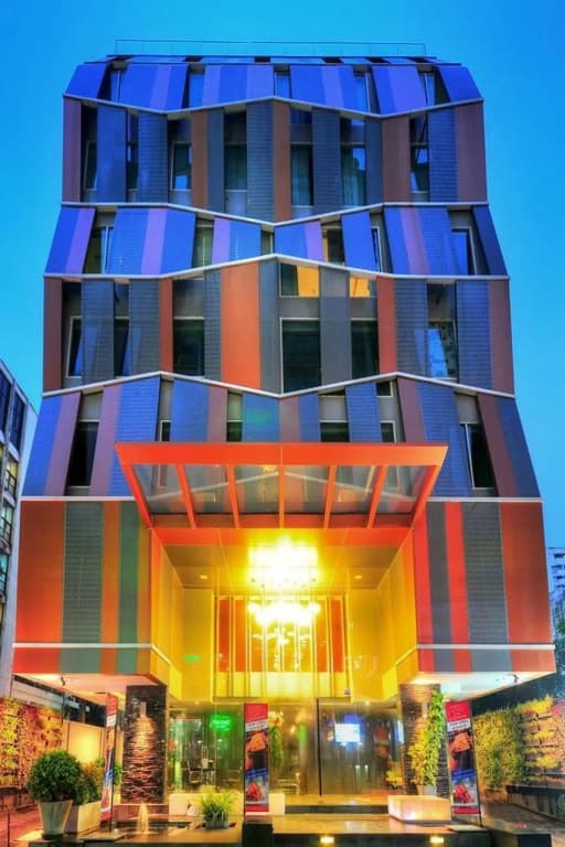 Citrus Sukhumvit 13 Nana Bangkok by Compass Hospitality - main photo