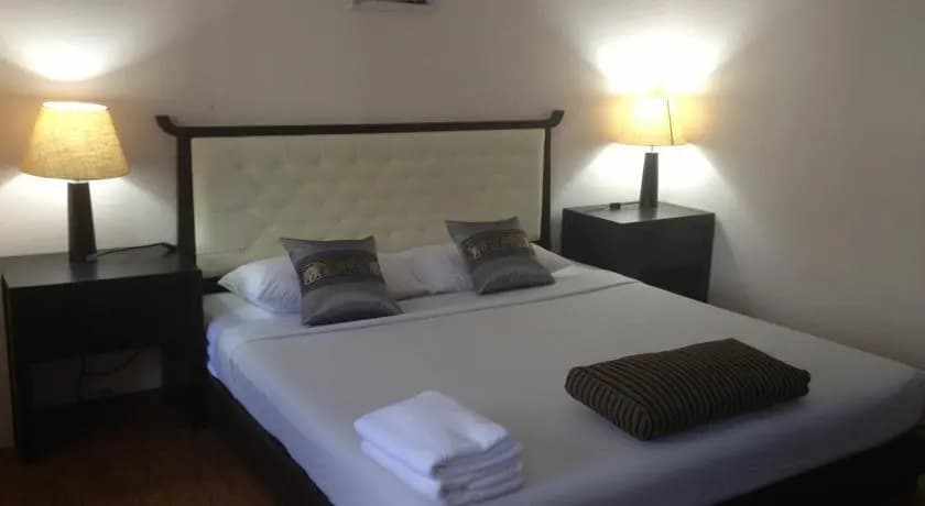 Hibiscus Guesthouse - photo 3