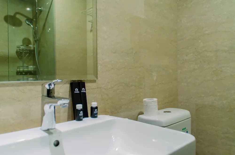 Comfortable Studio @ Menteng Park Apartment - photo 8