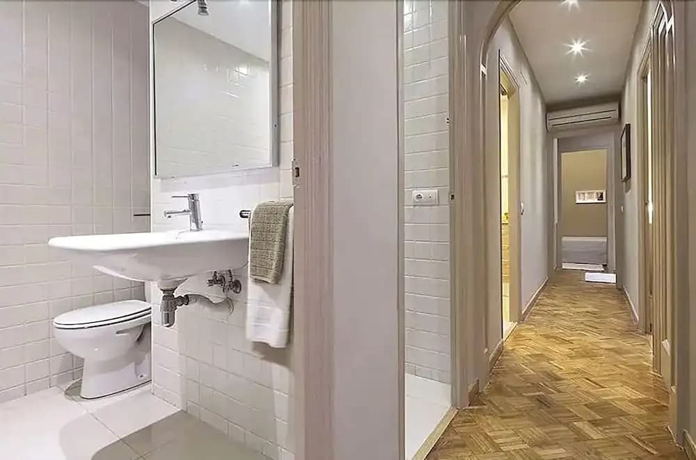 Bhm1-050 Chic And Spacious Apartment - photo 8