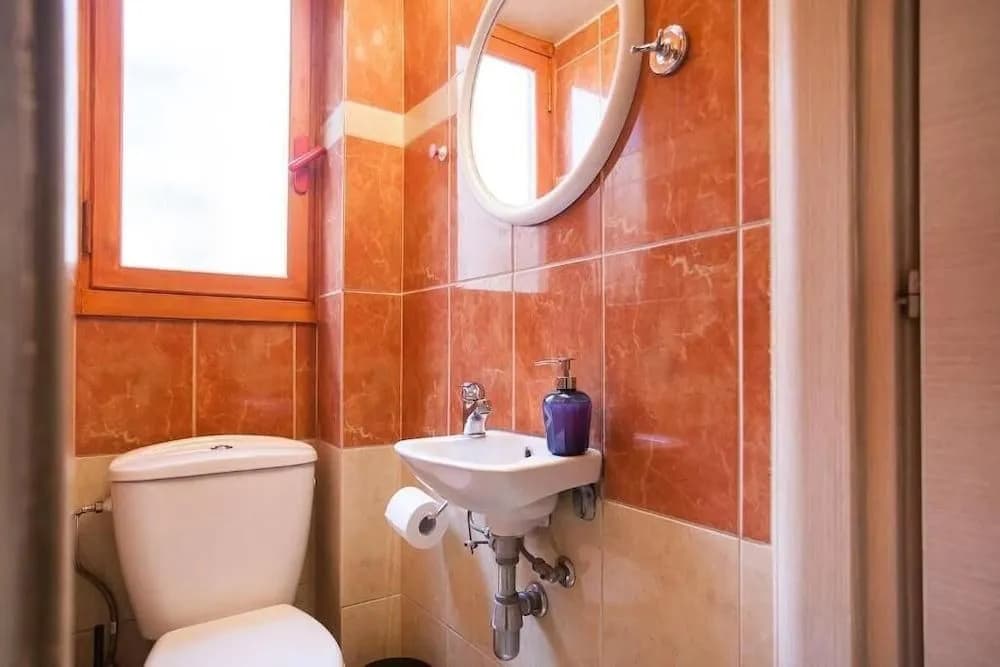 Lovely 4 Double Bed Flat - photo 7
