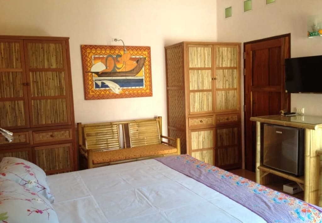 Aree's Lagoon House - photo 3