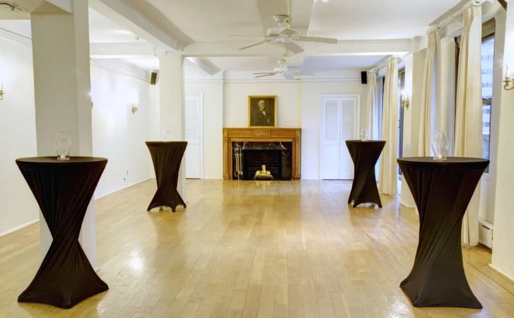 The Roger Smith Hotel - photo 13