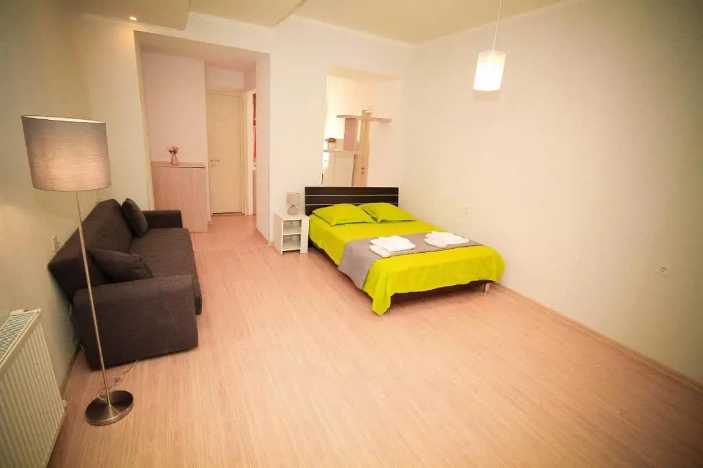 Holiday House - photo 4