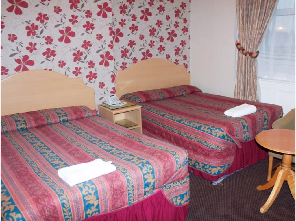 Lampton Guest House - photo 6
