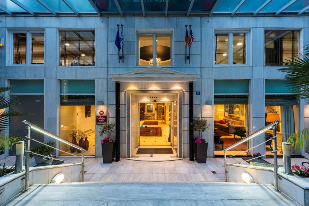 Best Western Plus Embassy Hotel - photo 22